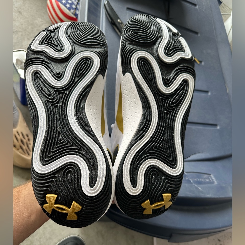 Under Armor UA Spawn 5